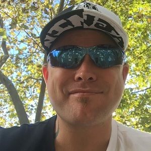 Meet your Posher, Julian